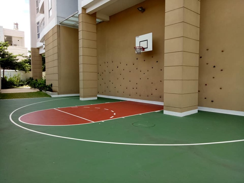 Sân bóng rổ và climbing wall Valeo Đầm Sen